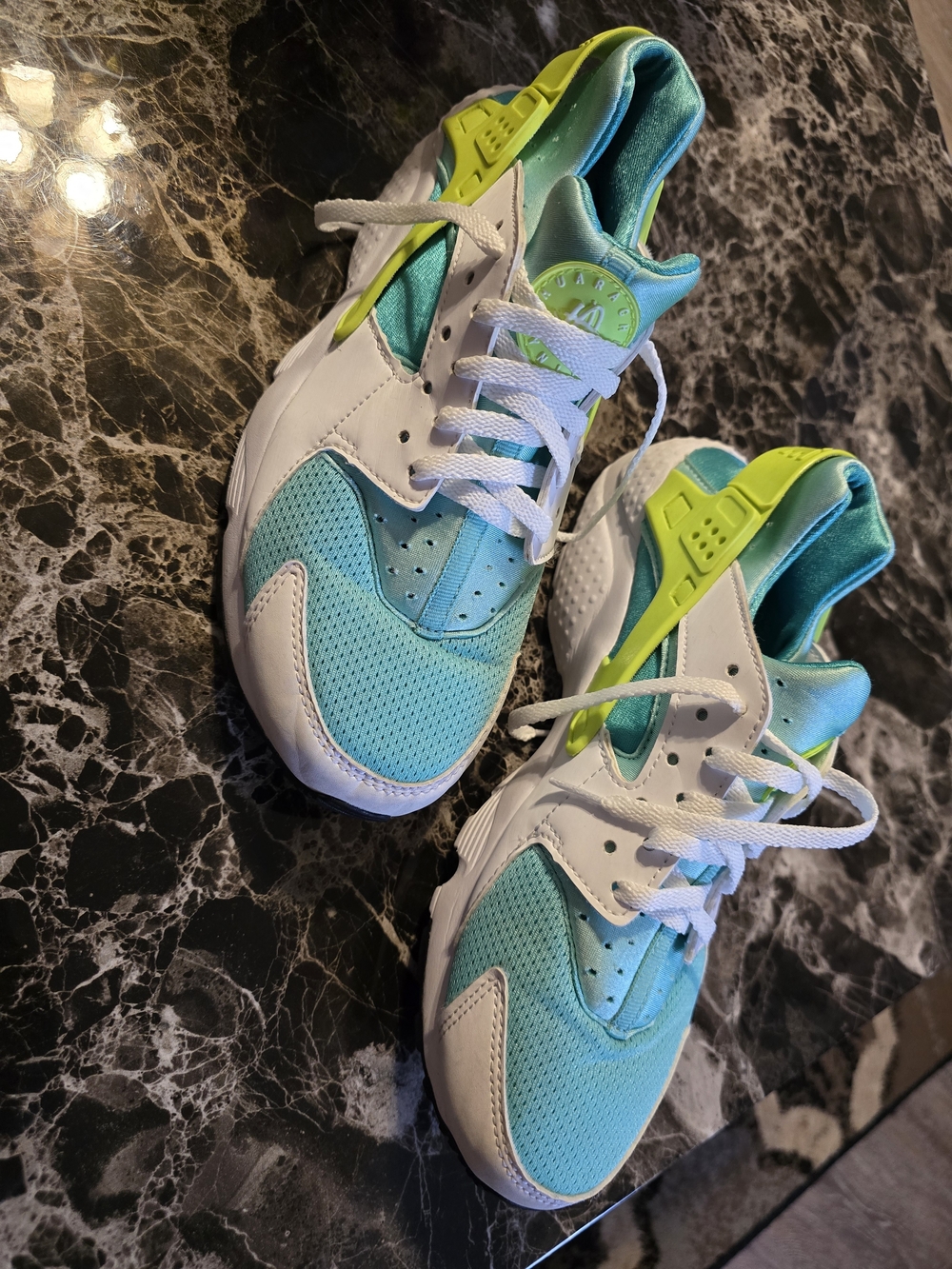 Nike Kids Teal and White Huaraches with Neon Lime Accents